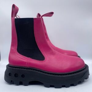 SIMON MILLER Womens
Pink‎ Pull Tab Scrambler
Round Toe Wedge Combat Boots